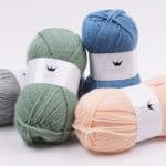 acrylic-yarn